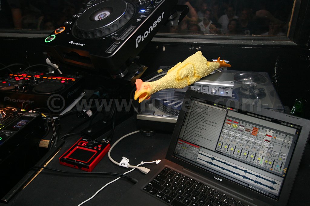 wetbar 009